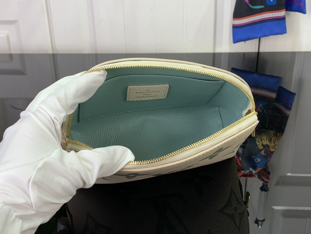 ルイヴィトン ポシェット・コスメティック PM ホワイト キャンディ グリーン M24378 レザー ゴールド金具 - 画像 (3)