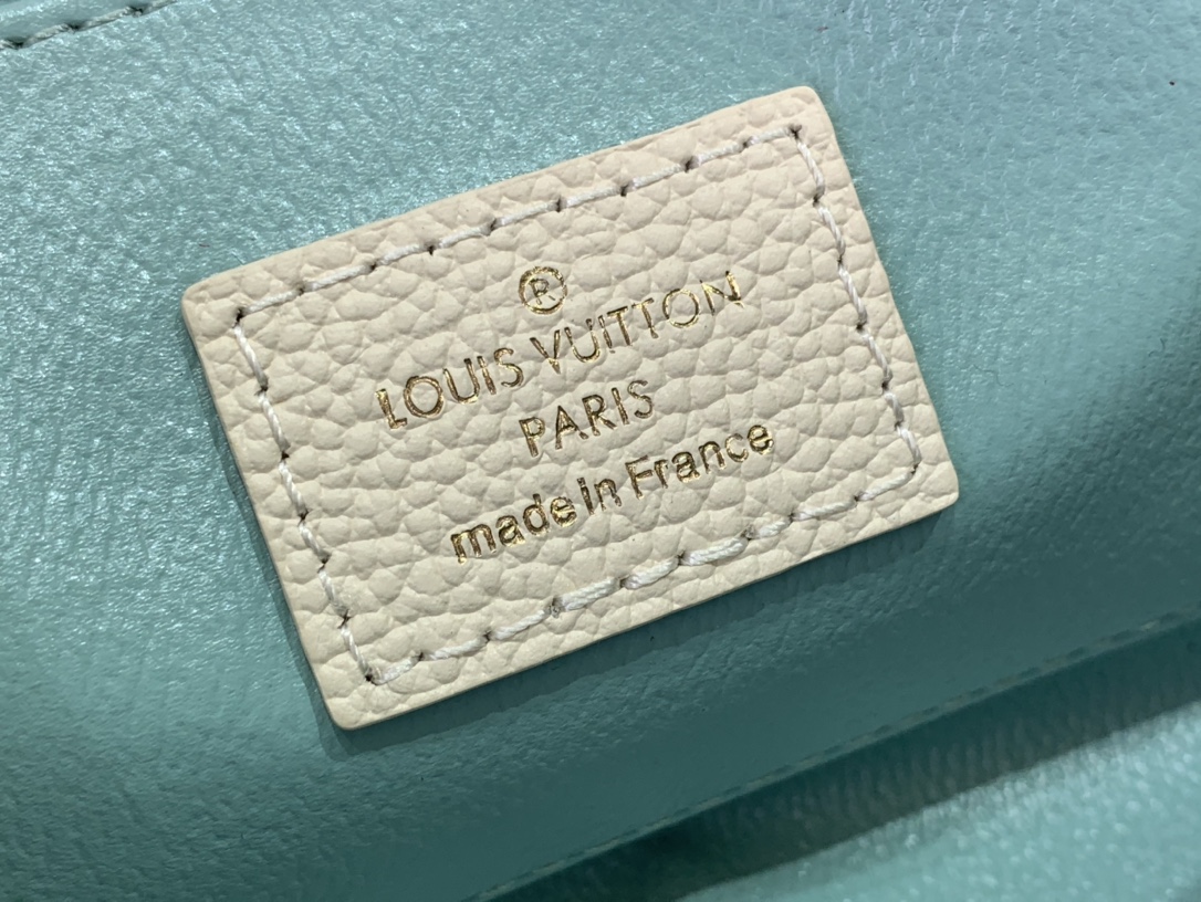 ルイヴィトン ポシェット・コスメティック PM ホワイト キャンディ グリーン M24378 レザー ゴールド金具 - 画像 (2)