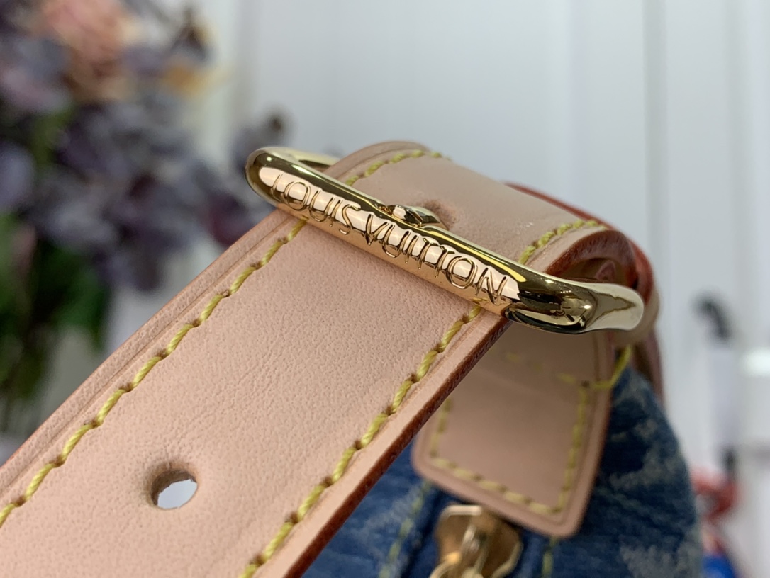 最高級ルイヴィトンスーパーコピー ルイヴィトンバッグコピー 新作 LV リミックス ポシェット・ヒルズ ブルーデニム M82949 モノグラム・デニム ゴールド金具 - 画像 (6)
