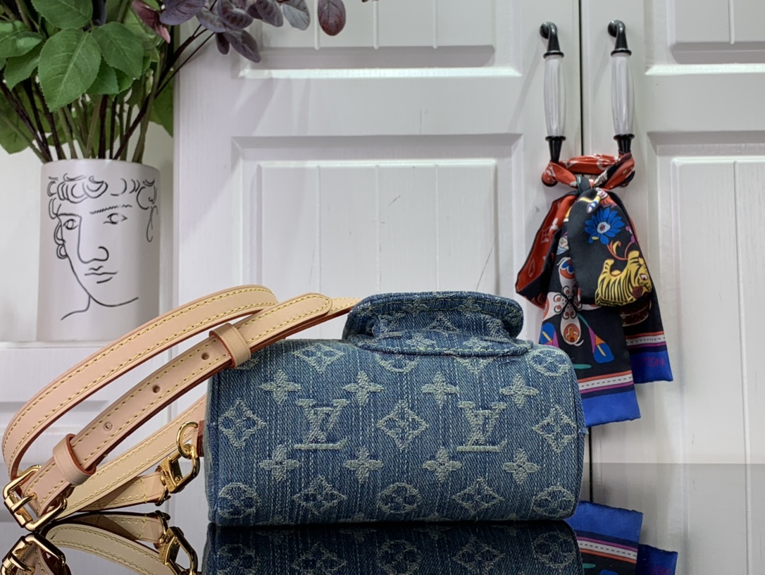 最高級ルイヴィトンスーパーコピー ルイヴィトンバッグコピー 新作 LV リミックス ナノ・スピーディ ブルーデニム M82950 モノグラム・デニム ゴールド金具 - 画像 (7)