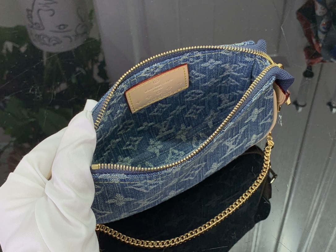 最高級ルイヴィトンスーパーコピー ルイヴィトンカードキーケースコピー 新作 LV リミックス カードキーケース ポシェット・クレ ブルーデニム M82960 モノグラム・デニム ゴールド金具 - 画像 (3)