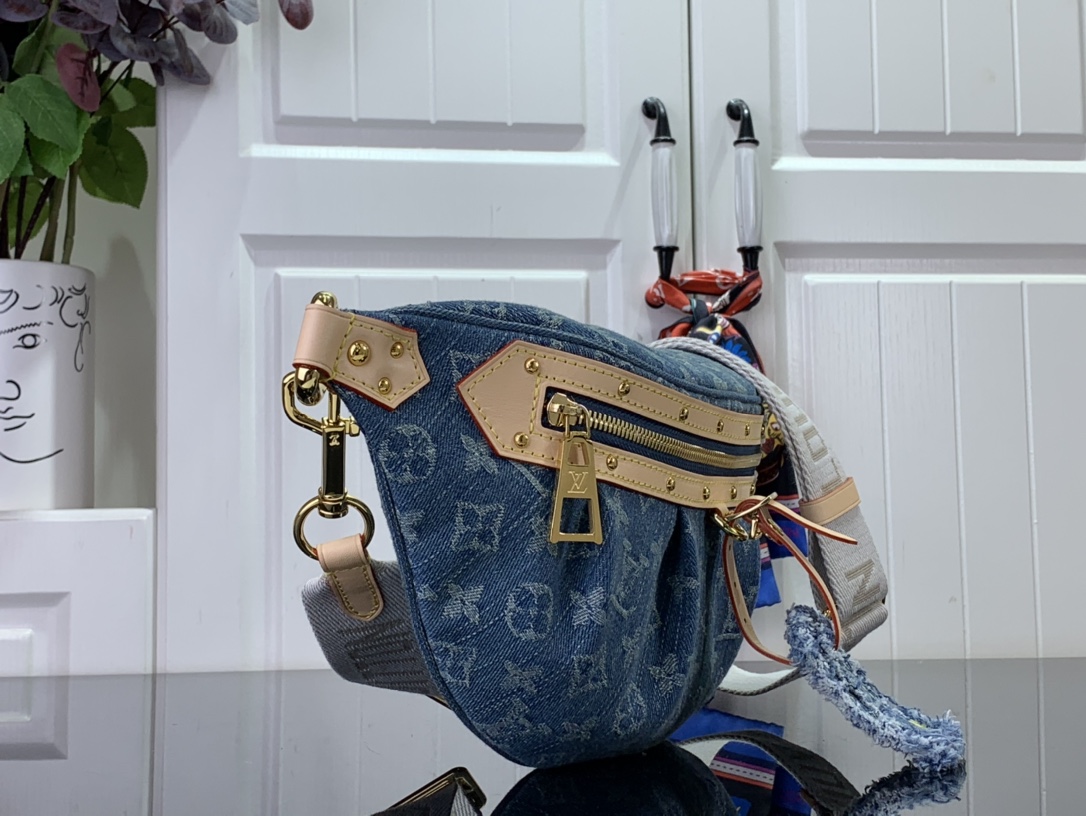 最高級ルイヴィトンスーパーコピー ルイヴィトンバッグコピー 新作 LV リミックス ハイ・ライズ ブルーデニム M46837 モノグラム・デニム ゴールド金具 - 画像 (9)