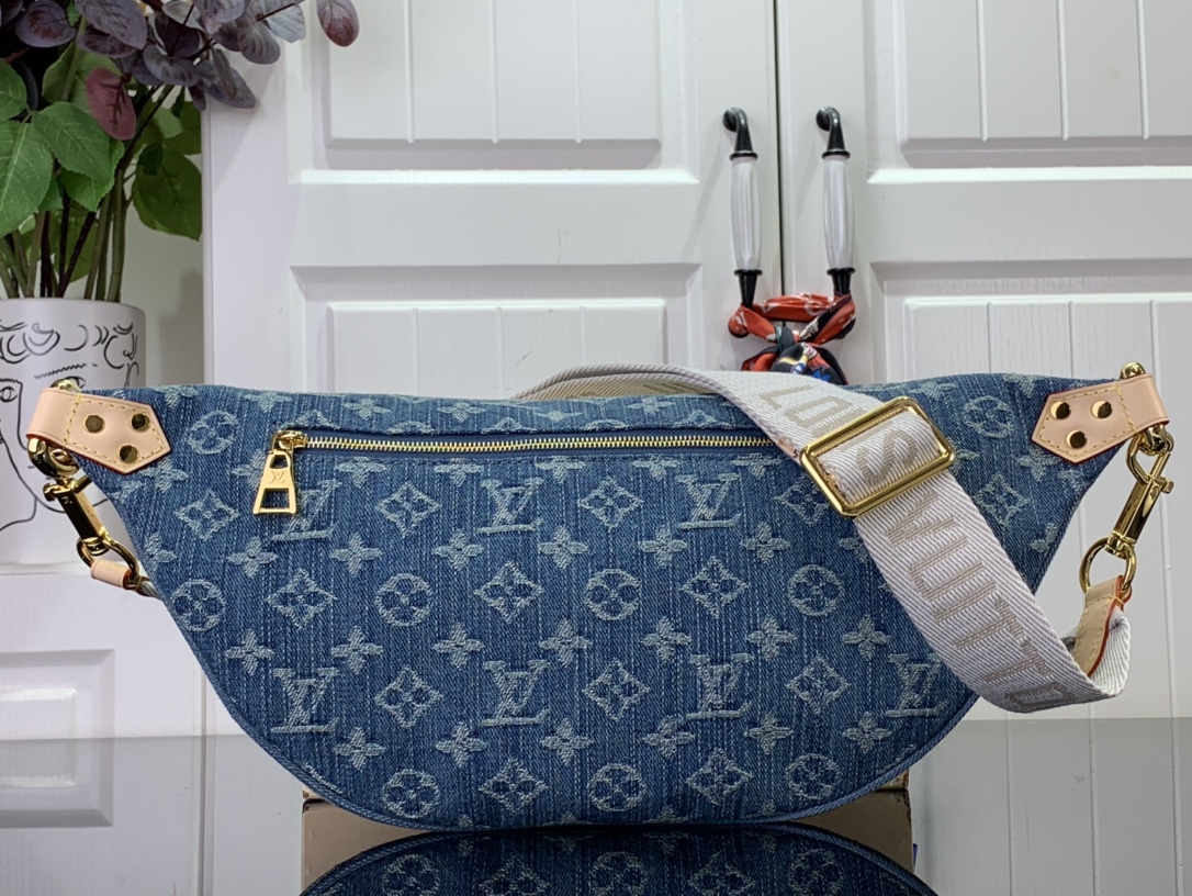 最高級ルイヴィトンスーパーコピー ルイヴィトンバッグコピー 新作 LV リミックス ハイ・ライズ ブルーデニム M46837 モノグラム・デニム ゴールド金具 - 画像 (8)