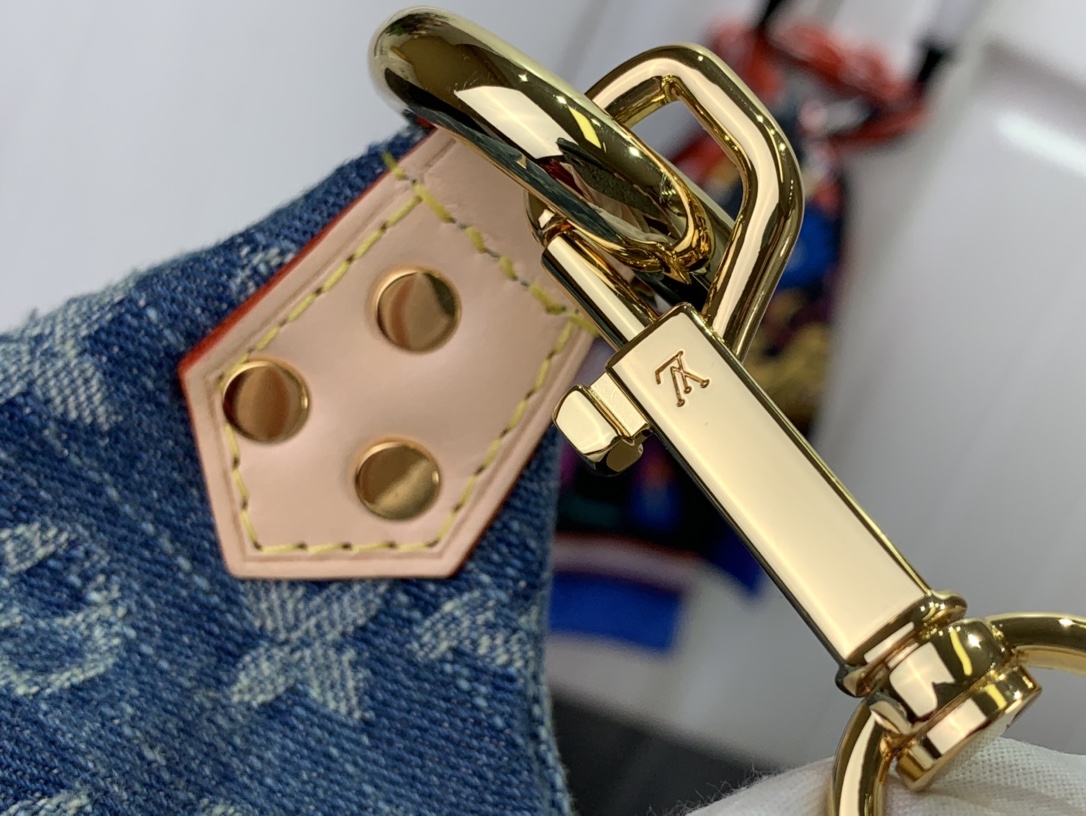 最高級ルイヴィトンスーパーコピー ルイヴィトンバッグコピー 新作 LV リミックス ハイ・ライズ ブルーデニム M46837 モノグラム・デニム ゴールド金具 - 画像 (4)