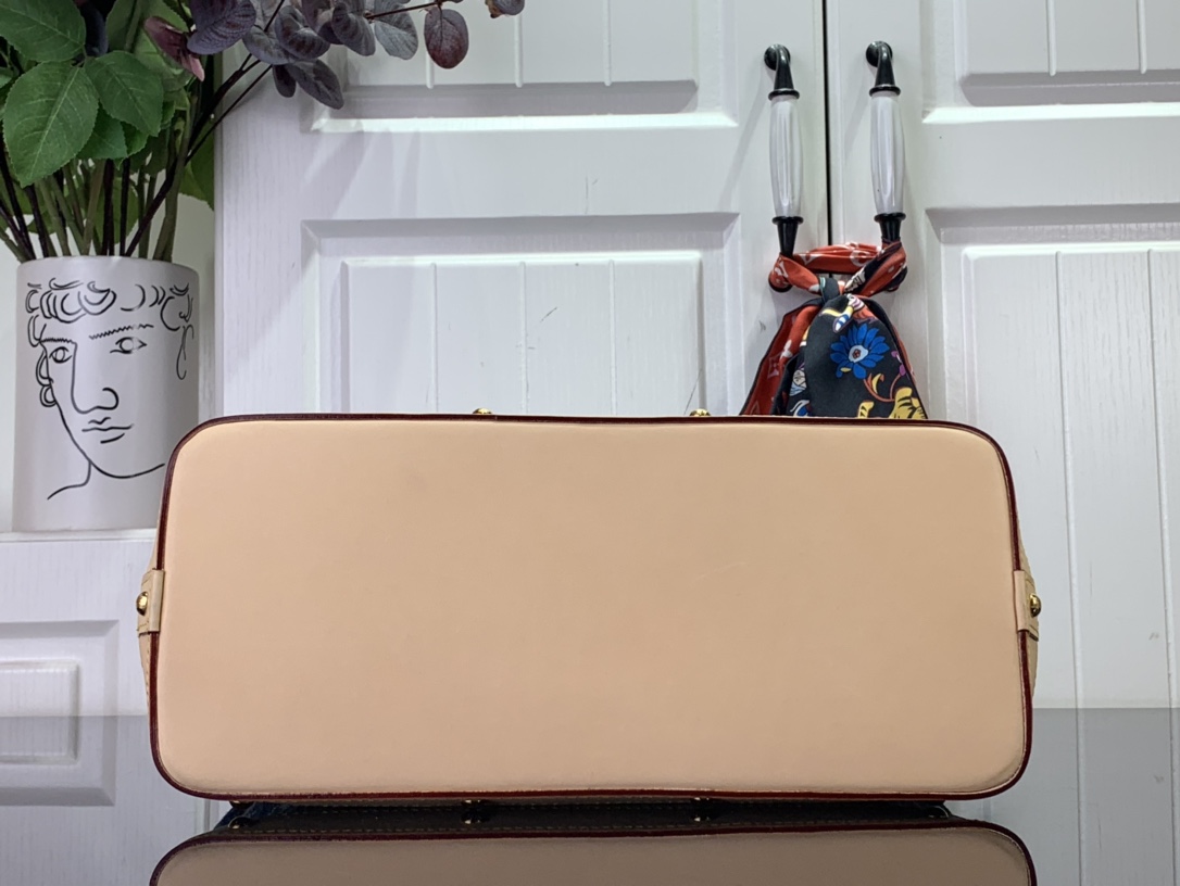 最高級ルイヴィトンスーパーコピー ルイヴィトンバッグコピー 新作 LV リミックス サンセット ブルーデニム M24317 モノグラム・デニム ゴールド金具 - 画像 (7)