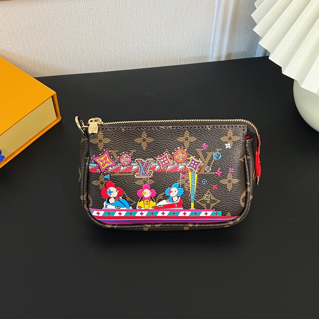 最高級ルイヴィトンスーパーコピー ルイヴィトンポシェットコピー ミニ・ポシェット・アクセソワール モノグラム レッド M82623 モノグラム・キャンバス ゴールド金具 lv202401062 - 画像 (7)