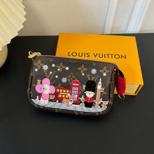 最高級ルイヴィトンスーパーコピー ルイヴィトンポシェットコピー ミニ・ポシェット・アクセソワール モノグラム レッド M82623 モノグラム・キャンバス ゴールド金具 lv202401064