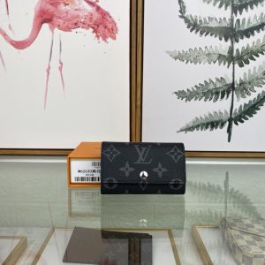 最高級ルイヴィトンスーパーコピー ルイヴィトンキーケースコピー キーケース ミュルティクレ 6 モノグラムエクリプス M62630 モノグラム・エクリプス キャンバス シルバー金具