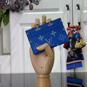 最高級ルイヴィトンスーパーコピー ルイヴィトンカードケースコピー ポルト カルト・ダブル ブルー M31051 モノグラム・キャンバス