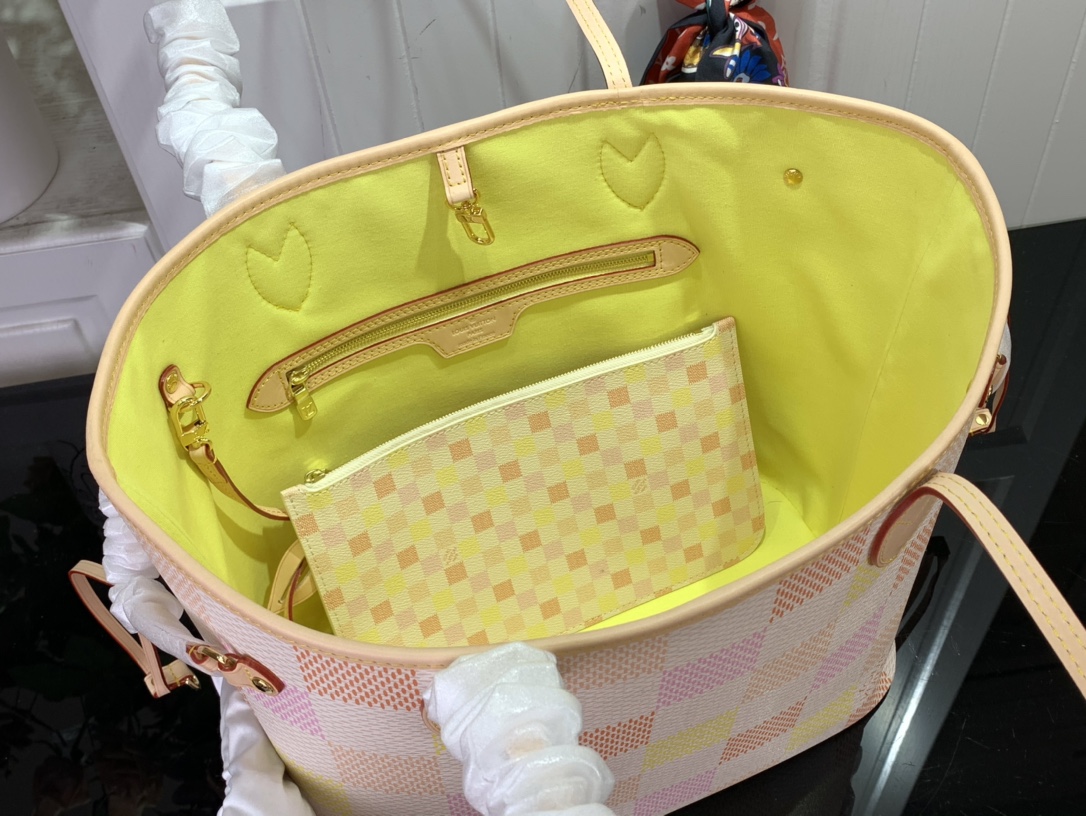 最高級ルイヴィトンスーパーコピー ルイヴィトンバッグコピー ネヴァーフル MM ピーチ N40668 ダミエ・キャンバス ゴールド金具 - 画像 (3)
