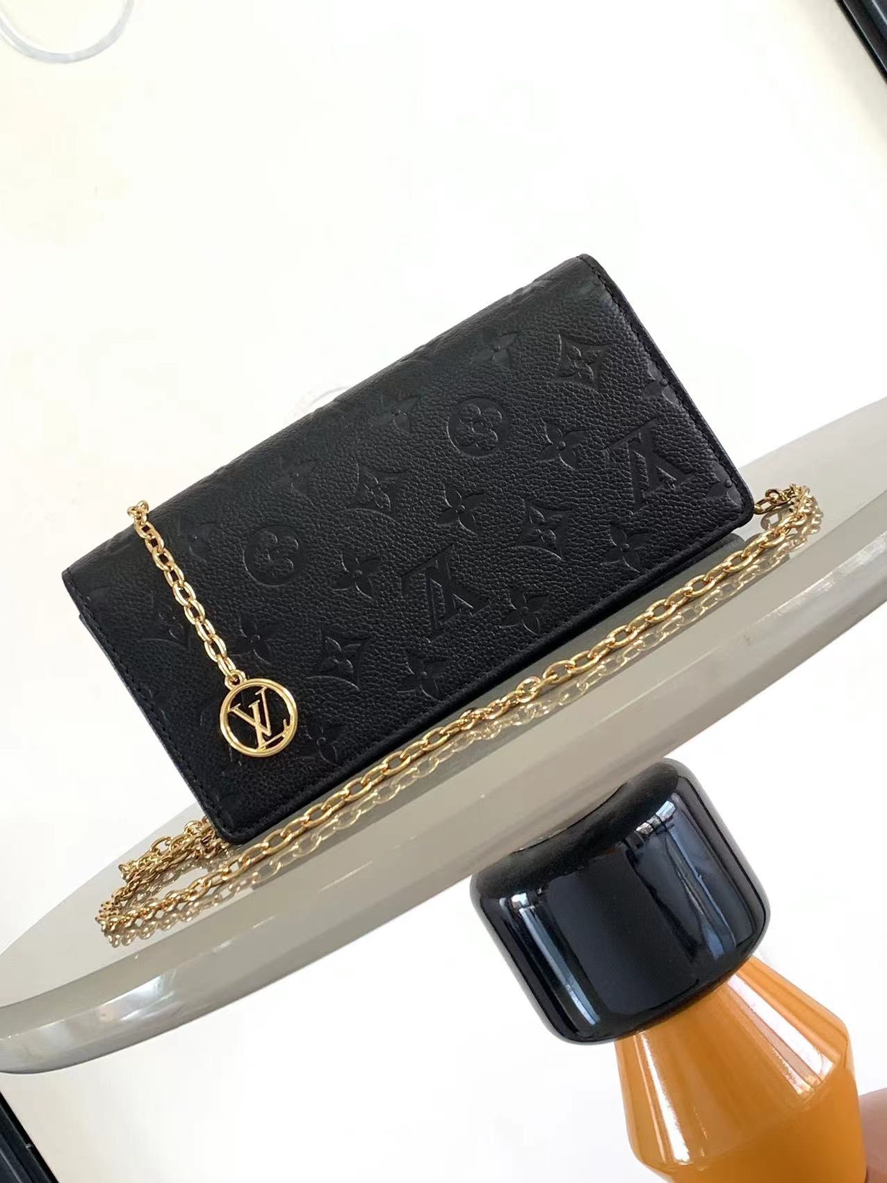 最高級ルイヴィトンスーパーコピー ルイヴィトンバッグコピー Wallet On Chain Metis ブラック M83233 モノグラム・アンプラント ゴールド金具 - 画像 (8)