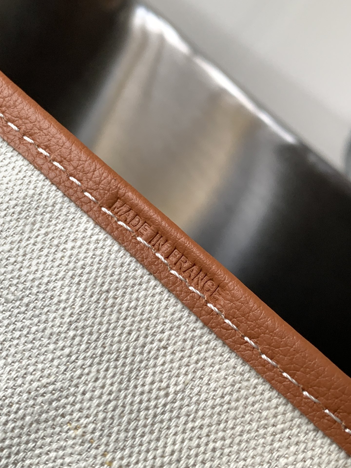 最高級ゴヤールスーパーコピー ゴヤールトートバッグコピー サン・ルイGM Goyardine ブラウン ブラック VOLTA3MMLTY01CL03P レザー シルバー金具 - 画像 (2)