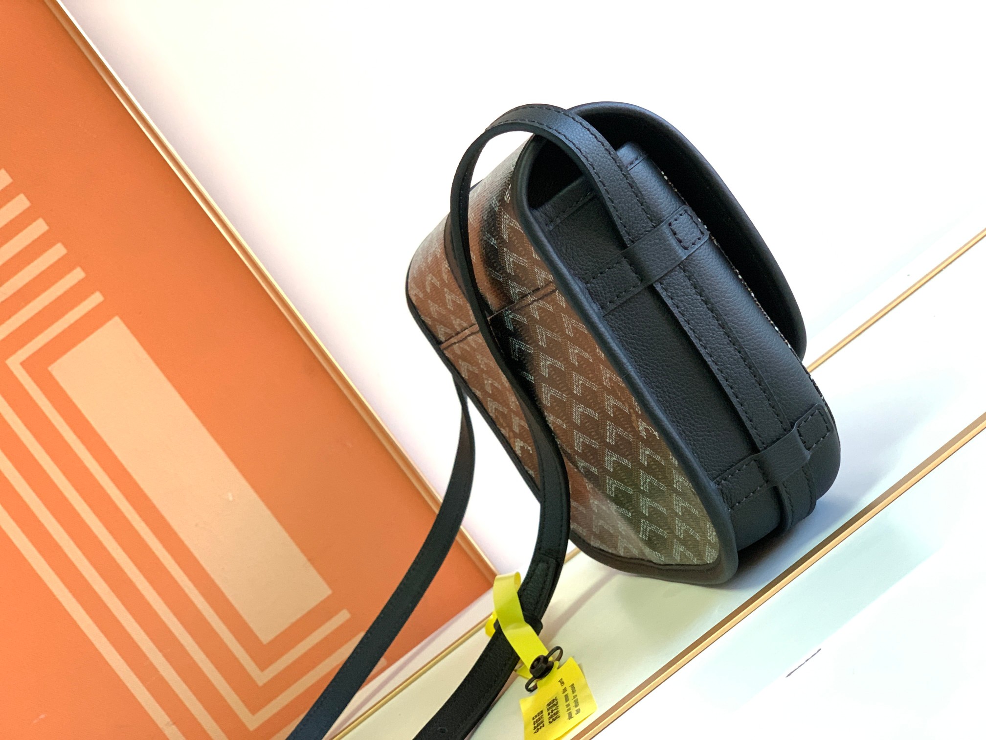 最高級ゴヤールスーパーコピー ゴヤールクロスボディバッグコピー ベルヴェデーレPM バッグ ブラック BELVE3PMLTY01CG01P レザー シルバー金具 - 画像 (9)
