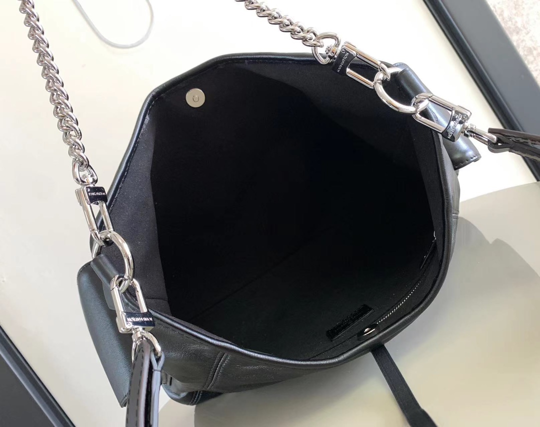 最高級ルイヴィトンスーパーコピー ルイヴィトンバッグコピー キャリーオール・カーゴ PM ブラック M24861 ラムレザー シルバー金具 - 画像 (3)