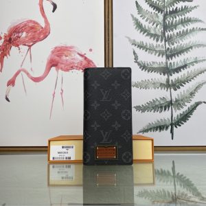 最高級ルイヴィトンスーパーコピー ルイヴィトン財布コピー ポルトフォイユ・ブラザ NM 抹茶(ライトグリーン) M69260 モノグラム・キャンバス シルバー金具
