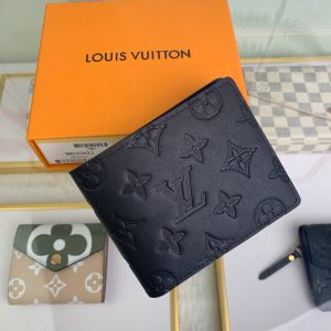 最高級ルイヴィトンスーパーコピー ルイヴィトン財布コピー ポルトフォイユ・ミュルティプル ブラック M62901 モノグラム・シャドウ レザー