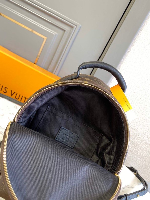 最高級ルイヴィトンスーパーコピー ルイヴィトンバッグコピー パームスプリングス バックパック MINI ダークブラウン M44873 モノグラム・キャンバス ゴールド金具 - 画像 (3)