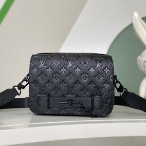 最高級ルイヴィトンスーパーコピー ルイヴィトンバッグコピー スティーマー・メッセンジャー ブラック M57307 レザー ブラック金具