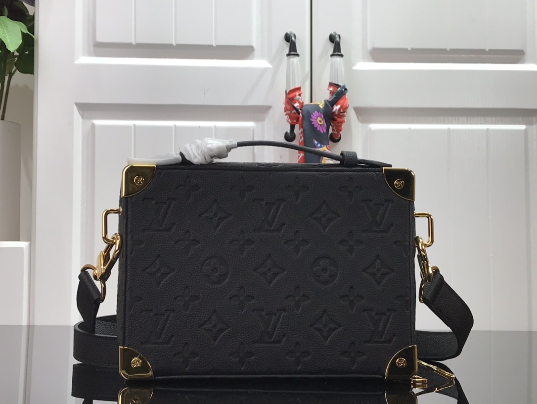 最高級ルイヴィトンスーパーコピー ルイヴィトンバッグコピー クラッチ・ボックス ブラック m57971 モノグラム・アンプラント レザー ゴールド金具 - 画像 (8)