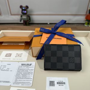 最高級ルイヴィトンスーパーコピー ルイヴィトンカードケースコピー カードケース アンヴェロップ・カルト ドゥ ヴィジット ブラック N63338 ダミエ・グラフィット キャンバス