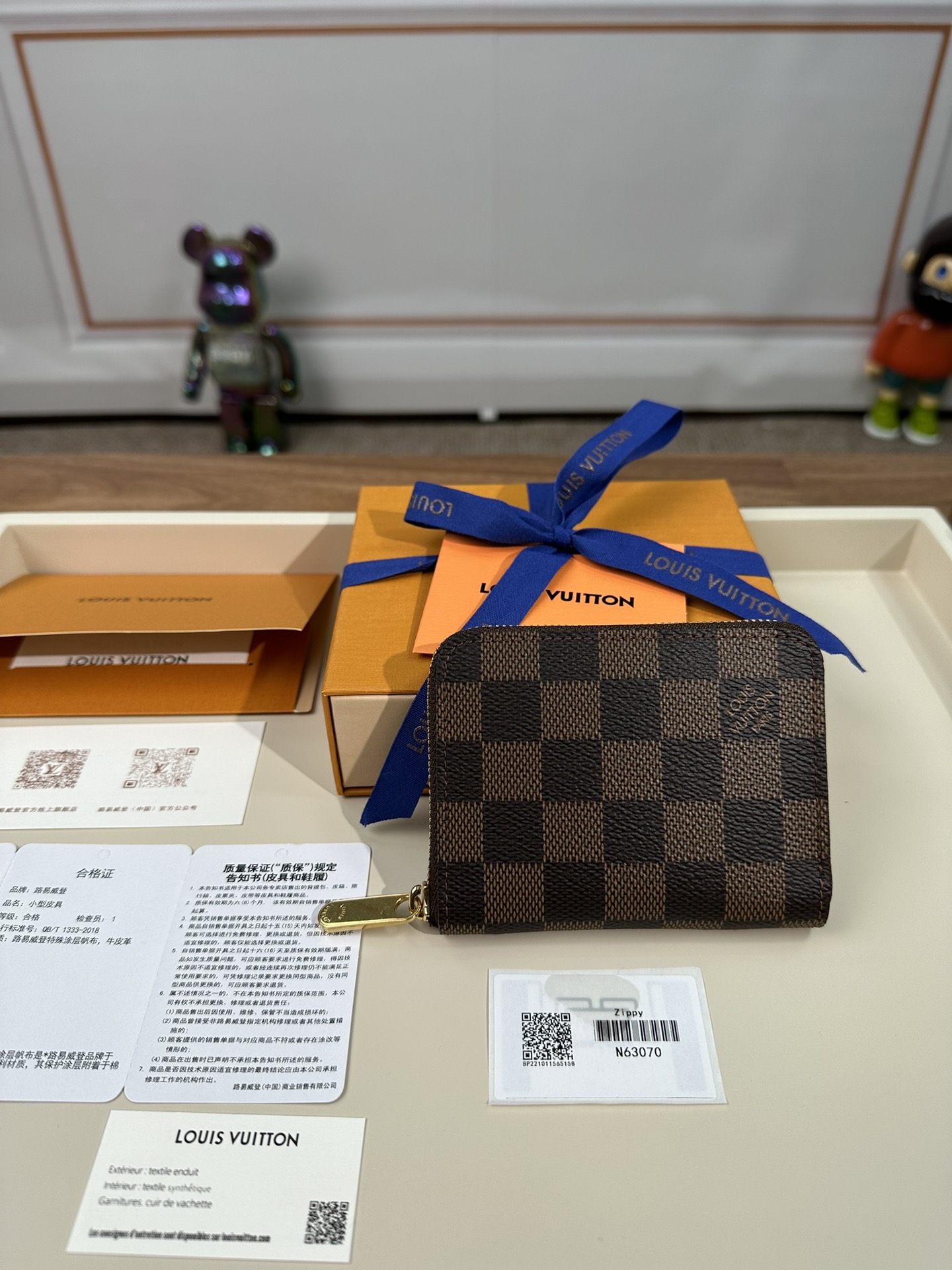 最高級ルイヴィトンスーパーコピー ルイヴィトン財布コピー ジッピー・コイン パース ブラウン N63070 ダミエ・エベヌ キャンバス ゴールド金具