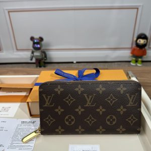 最高級ルイヴィトンスーパーコピー ルイヴィトン財布コピー ジッピー・ウォレット ダークブラウン M42616 モノグラム・キャンバス ゴールド金具