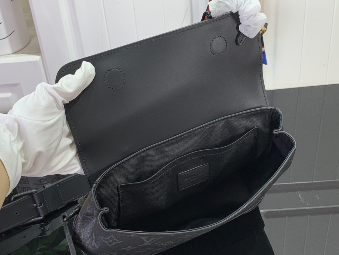 最高級ルイヴィトンスーパーコピー ルイヴィトンバッグコピー スティーマー PM ブラック M46953 モノグラム・エクリプス キャンバス ブラック金具 - 画像 (3)