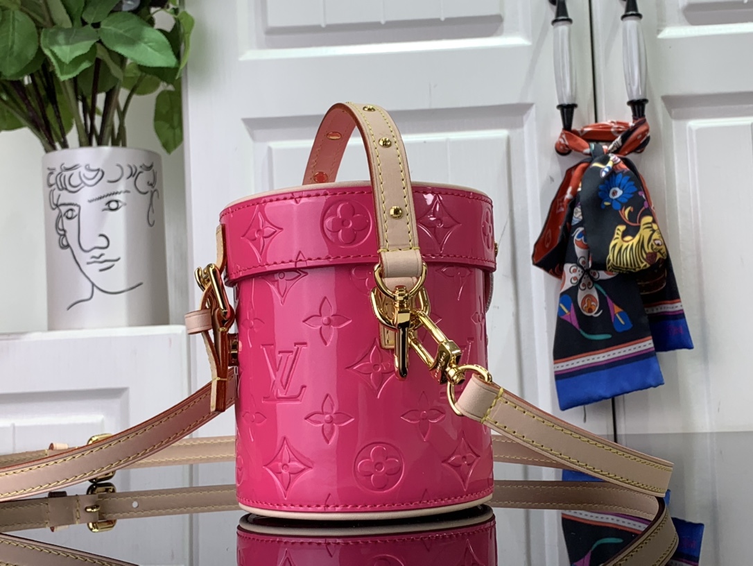 最高級ルイヴィトンスーパーコピー ルイヴィトンバッグコピー 新作 LV リミックス アスター ネオン ピンク M24102 エンボス加工を施したモノグラム・ヴェルニ レザー ゴールド金具 - 画像 (9)