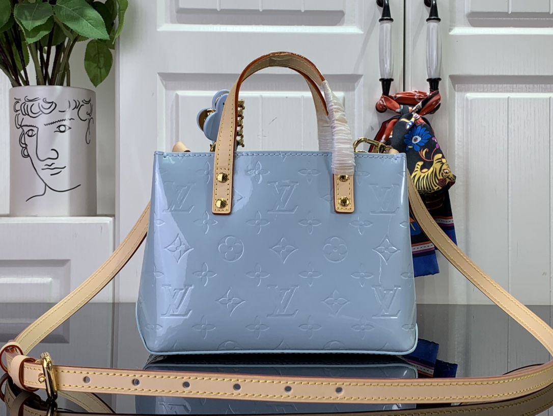 最高級ルイヴィトンスーパーコピー ルイヴィトンバッグコピー 新作 LV リミックス リード PM スカイ M24144 エンボス加工を施したモノグラム・ヴェルニ レザー ゴールド金具 - 画像 (8)