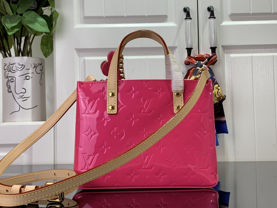 最高級ルイヴィトンスーパーコピー ルイヴィトンバッグコピー 新作 LV リミックス リード PM ネオン ピンク M24028 エンボス加工を施したモノグラム・ヴェルニ レザー ゴールド金具 - 画像 (8)