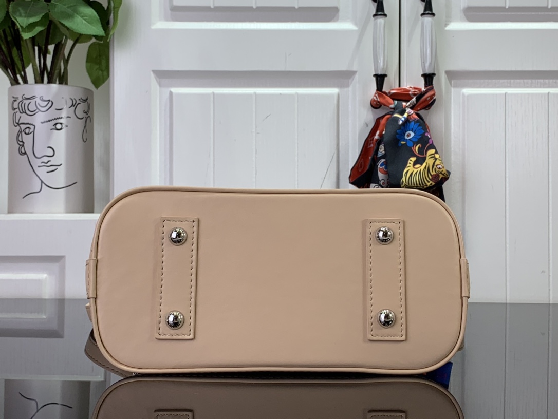 最高級ルイヴィトンスーパーコピー ルイヴィトンバッグコピー アルマ BB ベージュ M24153 ラムレザー シルバー金具 - 画像 (7)