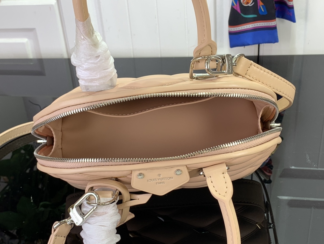 最高級ルイヴィトンスーパーコピー ルイヴィトンバッグコピー アルマ BB ベージュ M24153 ラムレザー シルバー金具 - 画像 (2)
