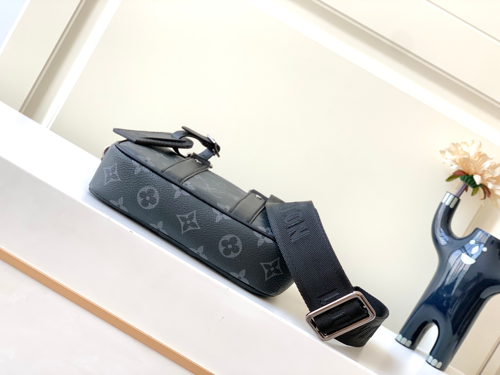 最高級ルイヴィトンスーパーコピー ルイヴィトンバッグコピー ナノ・PDV ブラック M82770 モノグラム・エクリプス キャンバス シルバー金具 - 画像 (7)