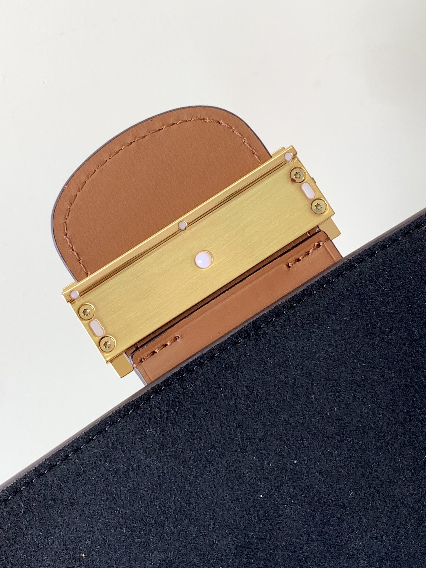 最高級ルイヴィトンスーパーコピー ルイヴィトン モノグラムバッグ コピー ドーフィーヌ MM ブラウン M45958 モノグラム・キャンバス ゴールド金具 - 画像 (4)