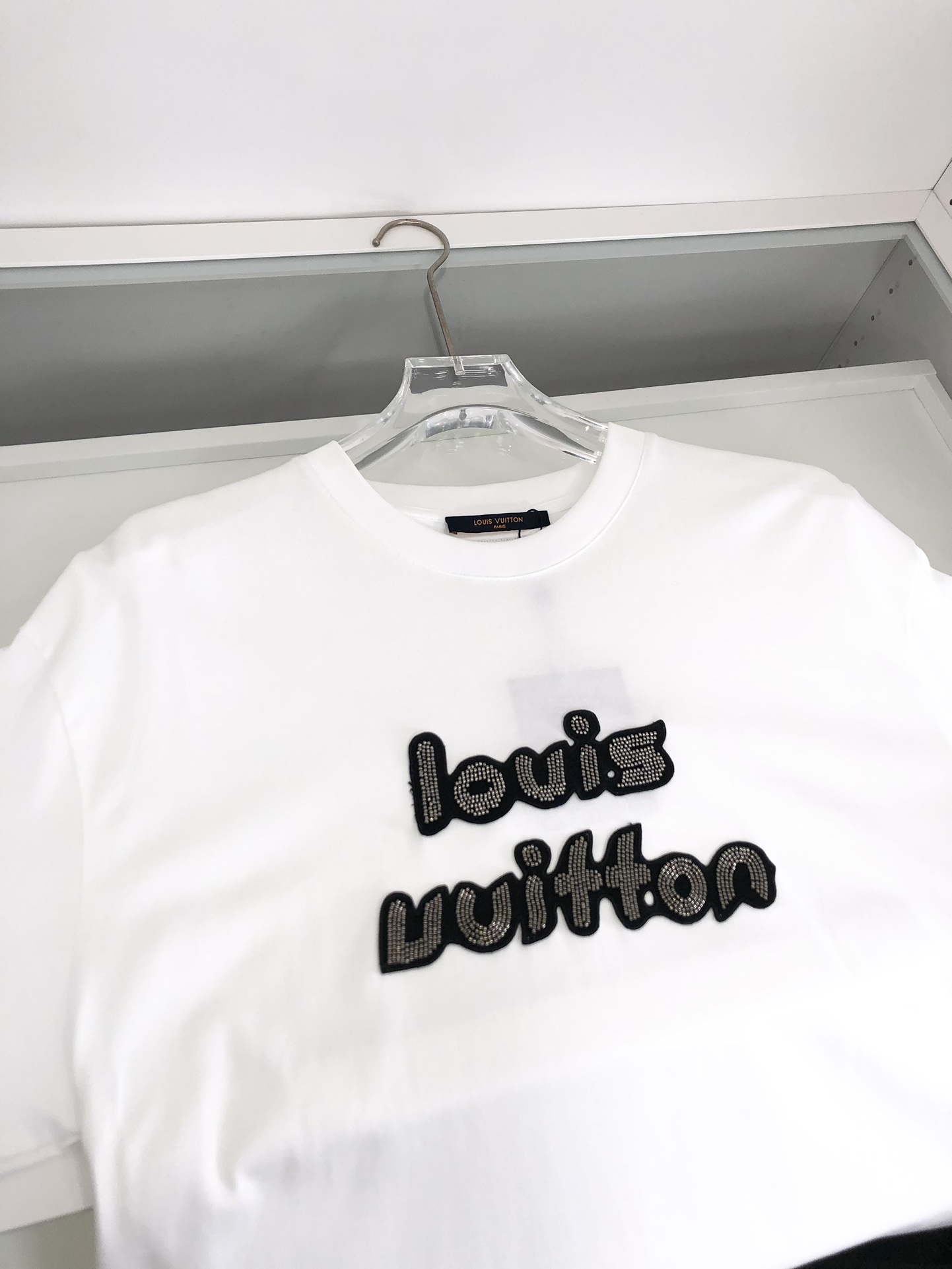 最高級ルイヴィトンスーパーコピー服 ルイヴィトンTシャツコピー チェーンディテールTシャツ ホワイト 202405018 コットン 100% - 画像 (8)