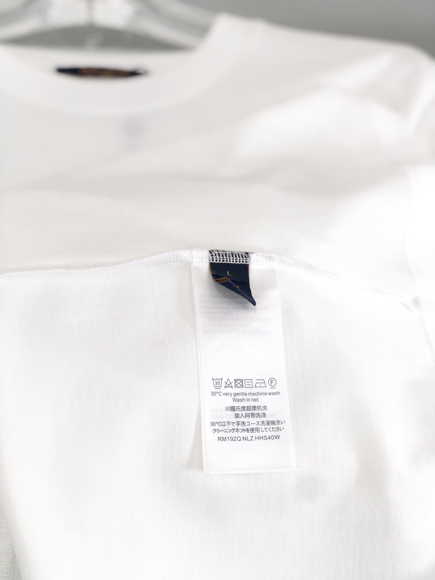 最高級ルイヴィトンスーパーコピー服 ルイヴィトンTシャツコピー チェーンディテールTシャツ ホワイト 202405018 コットン 100% - 画像 (4)
