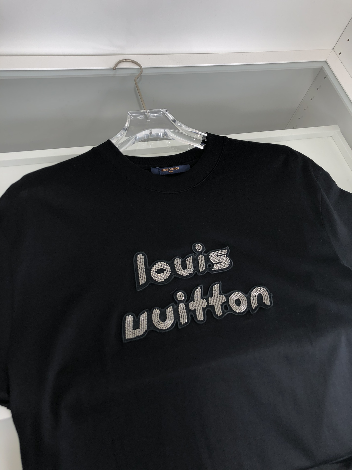 最高級ルイヴィトンスーパーコピー服 ルイヴィトンTシャツコピー チェーンディテールTシャツ ブラック 202405019 コットン 100% - 画像 (8)