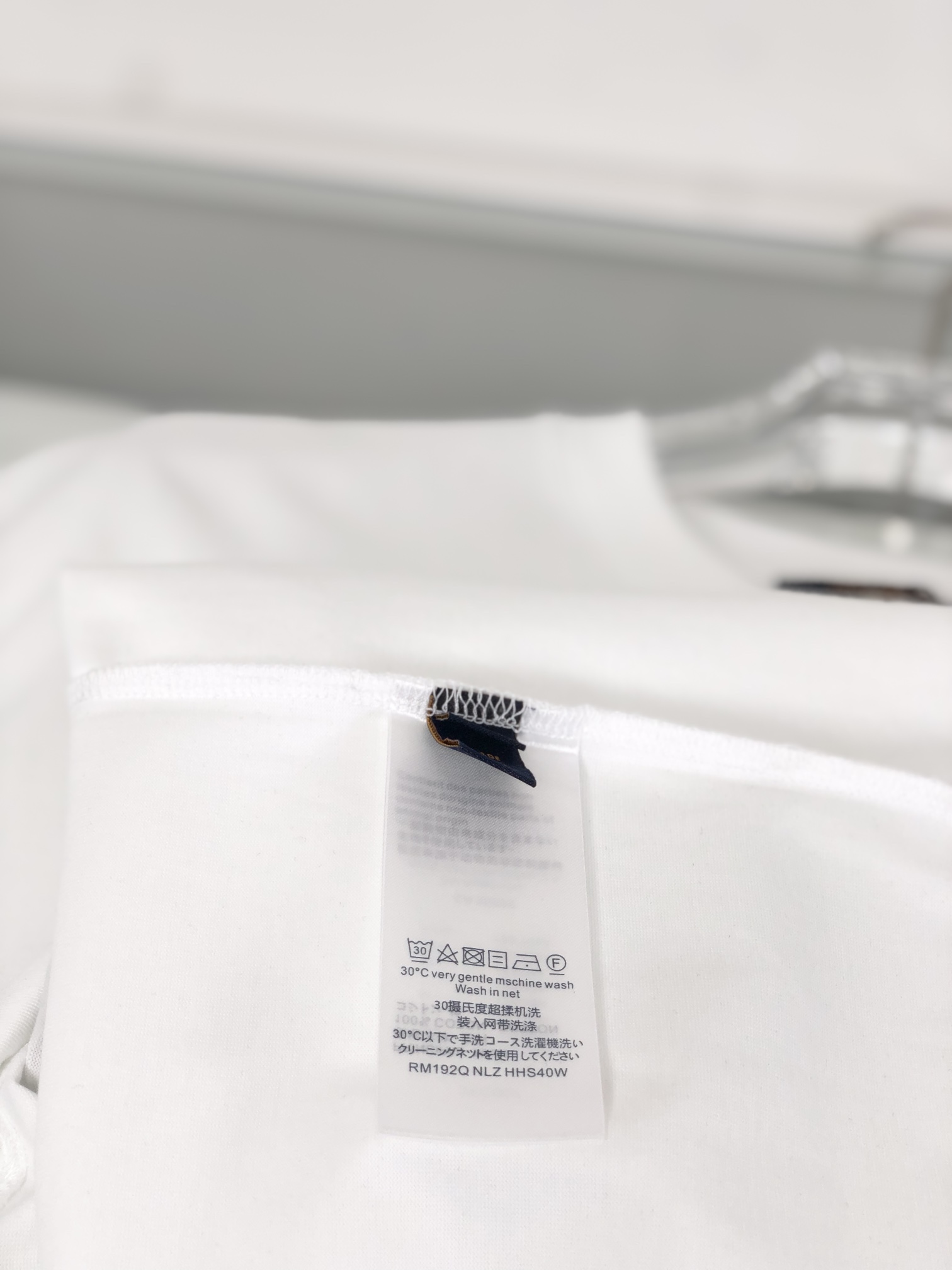最高級ルイヴィトンスーパーコピー服 ルイヴィトンTシャツコピー ショートスリーブコットンTシャツ ホワイト 202405024 コットン 100% - 画像 (4)