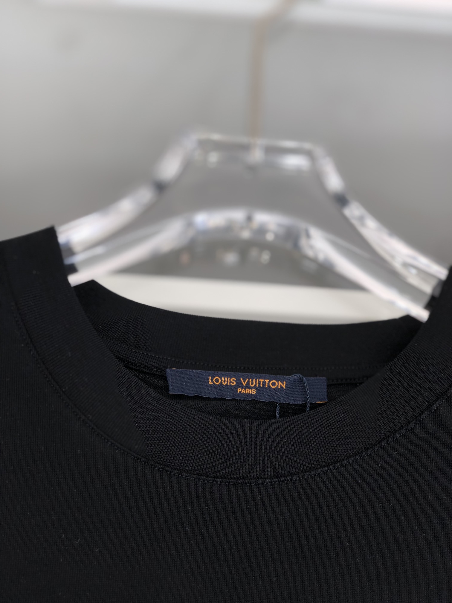 最高級ルイヴィトンスーパーコピー服 ルイヴィトンTシャツコピー ショートスリーブコットンTシャツ ブラック 202405025 コットン 100% - 画像 (7)