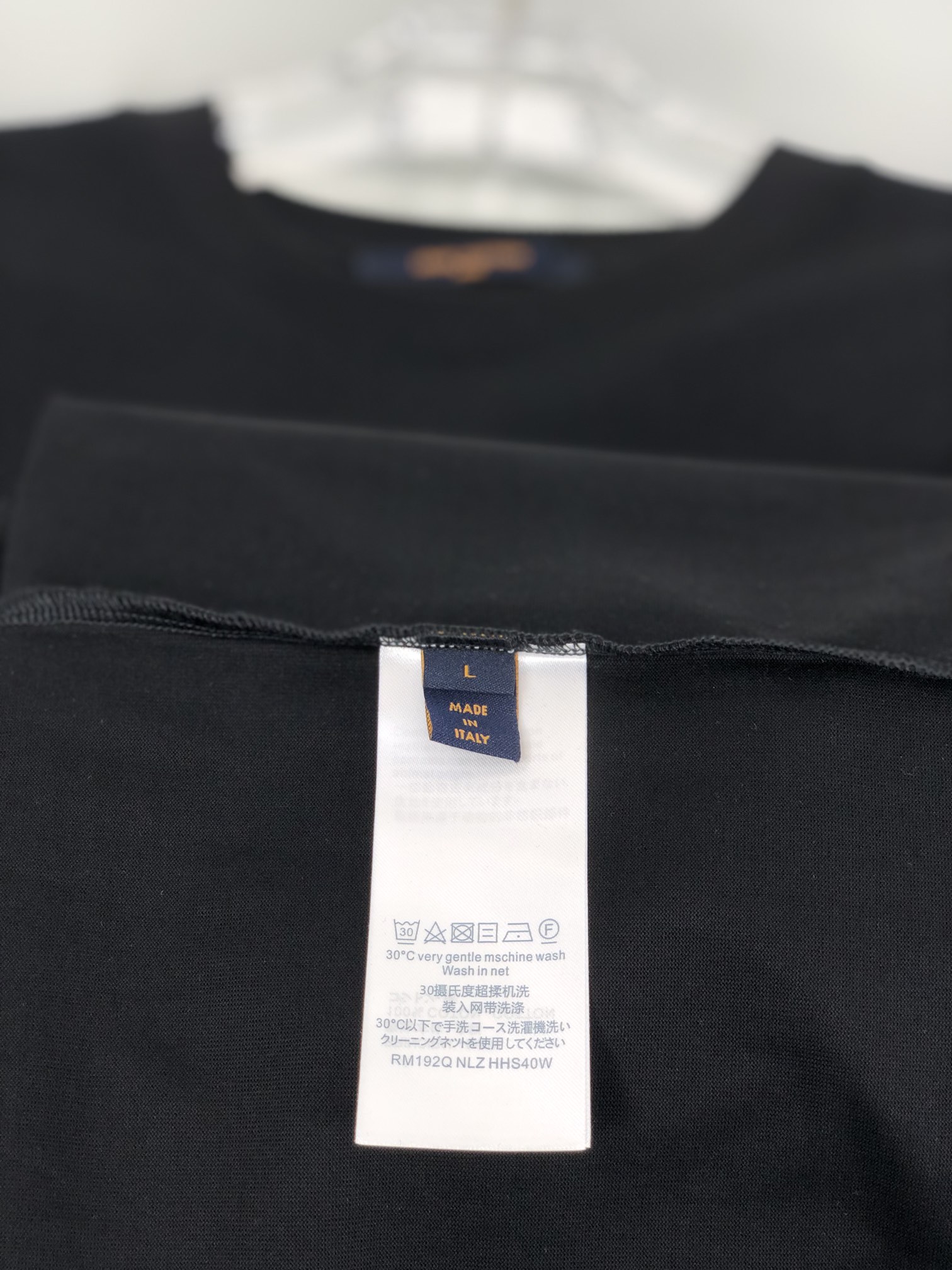 最高級ルイヴィトンスーパーコピー服 ルイヴィトンTシャツコピー ショートスリーブコットンTシャツ ブラック 202405025 コットン 100% - 画像 (4)