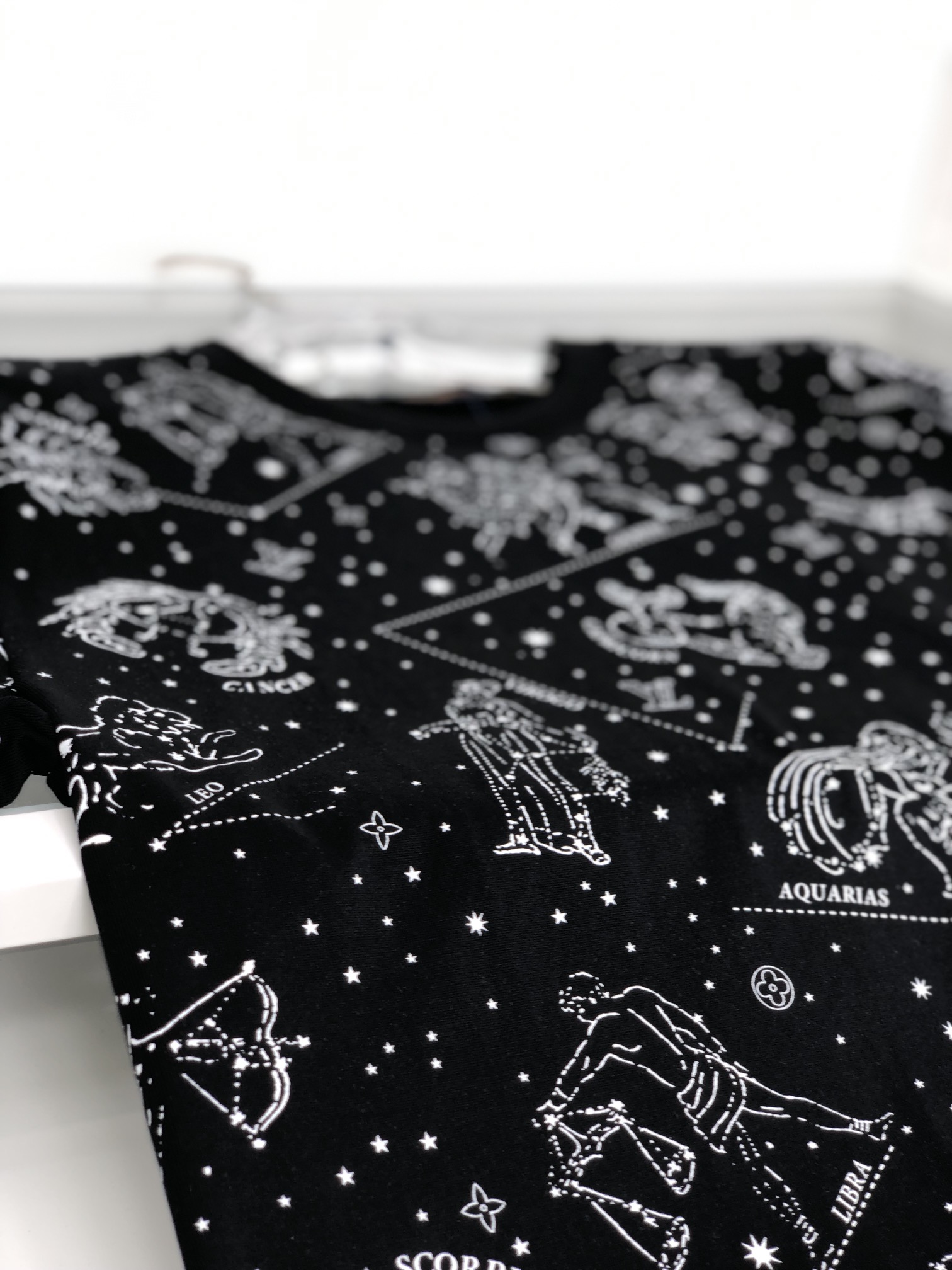 最高級ルイヴィトンスーパーコピー服 ルイヴィトンTシャツコピー モノグラムコットンピケTシャツ ブラック 202405027 コットン 100% - 画像 (6)