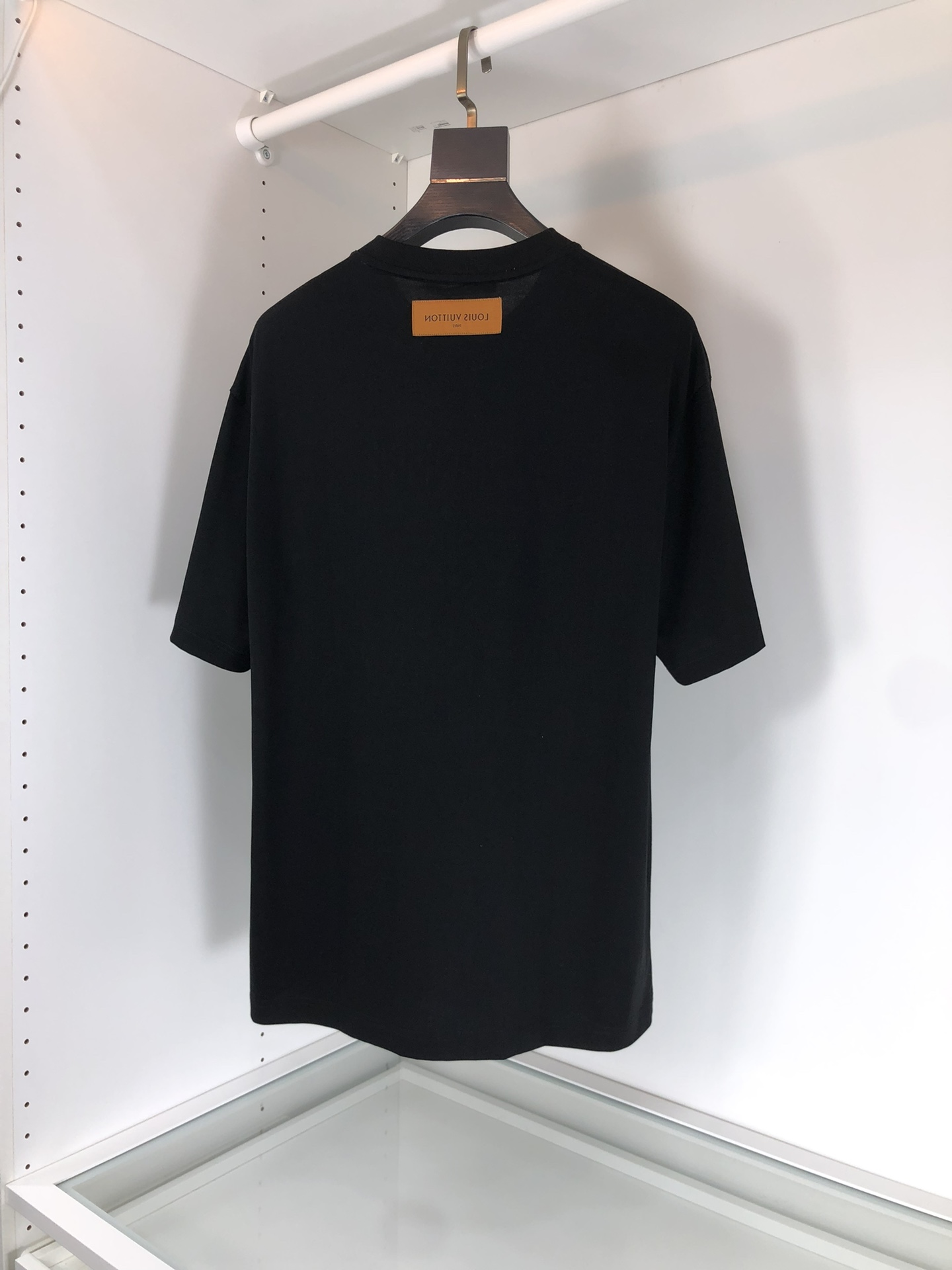 最高級ルイヴィトンスーパーコピー服 ルイヴィトンTシャツコピー エンブロイダードシグネチャーコットンTシャツ ブラック 1AFJFH コットン 100% - 画像 (9)
