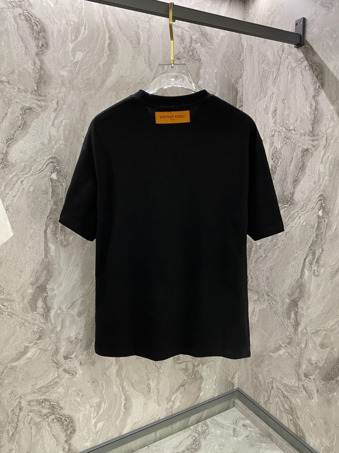 最高級ルイヴィトンスーパーコピー服 ルイヴィトンTシャツコピー ビーズエンブロイダードコットンTシャツ ブラック 202405035 コットン 100% - 画像 (9)