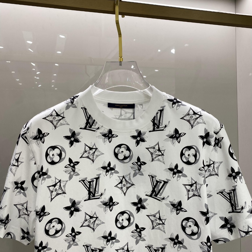 最高級ルイヴィトンスーパーコピー服 ルイヴィトンTシャツコピー フローラルモノグラムTシャツ ホワイト 202405044 コットン 100% - 画像 (6)