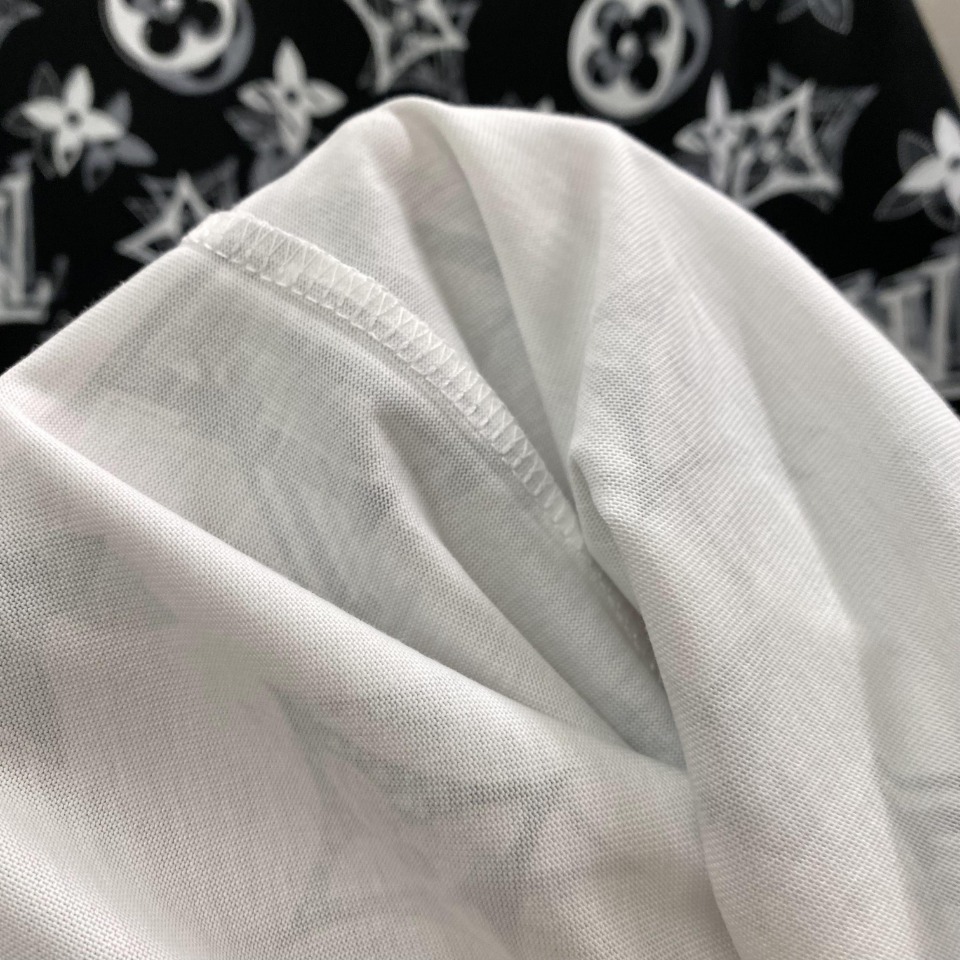 最高級ルイヴィトンスーパーコピー服 ルイヴィトンTシャツコピー フローラルモノグラムTシャツ ホワイト 202405044 コットン 100% - 画像 (2)