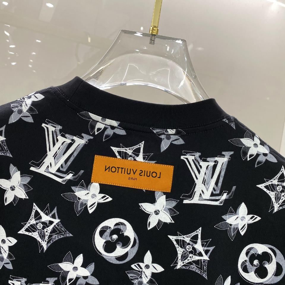 最高級ルイヴィトンスーパーコピー服 ルイヴィトンTシャツコピー フローラルモノグラムTシャツ ブラック 202405045 コットン 100% - 画像 (8)