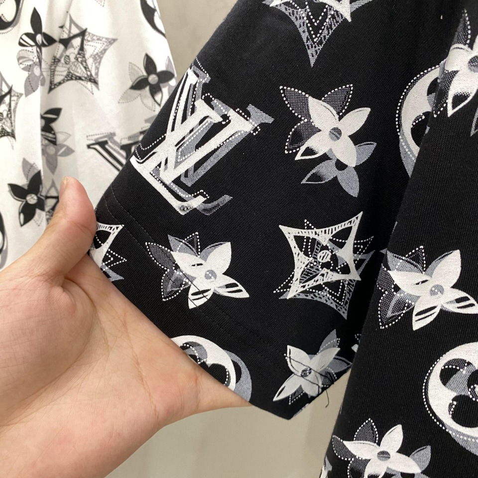 最高級ルイヴィトンスーパーコピー服 ルイヴィトンTシャツコピー フローラルモノグラムTシャツ ブラック 202405045 コットン 100% - 画像 (4)