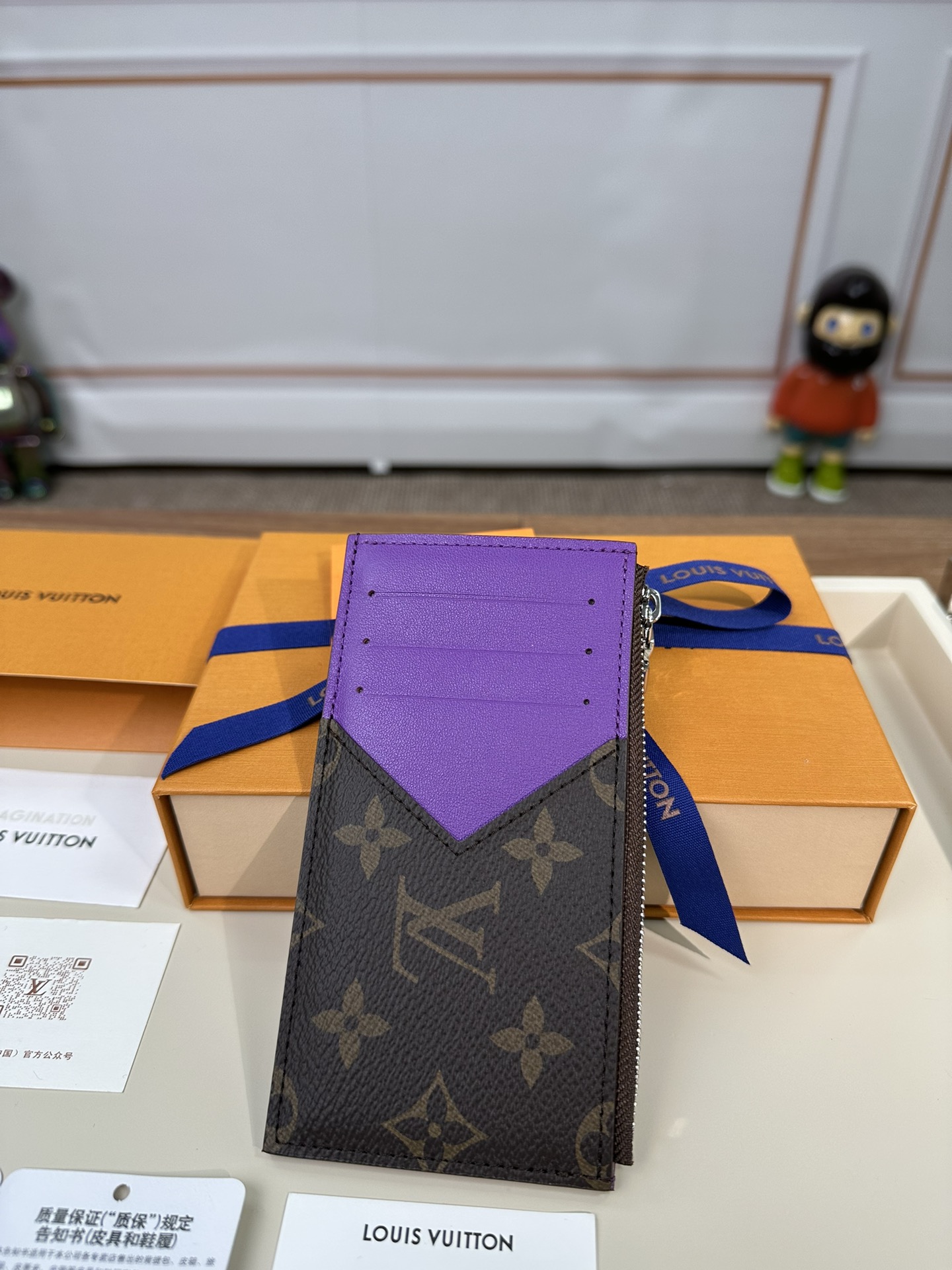 最高級ルイヴィトンスーパーコピー ルイヴィトンカードケースコピー コインカード・ホルダー バイオレット M82914 モノグラム・マカサー キャンバス シルバー金具 - 画像 (9)