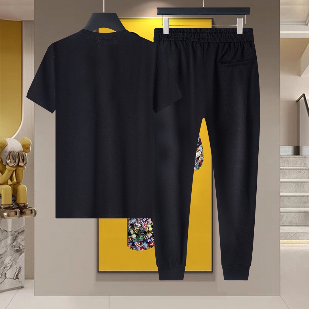 最高級ルイヴィトンスーパーコピー服 ルイヴィトンパンツコピー セットアップ 2点セット モノグラムTシャツ スラックス ブラック ホワイト 202405057 コットン 100% - 画像 (8)