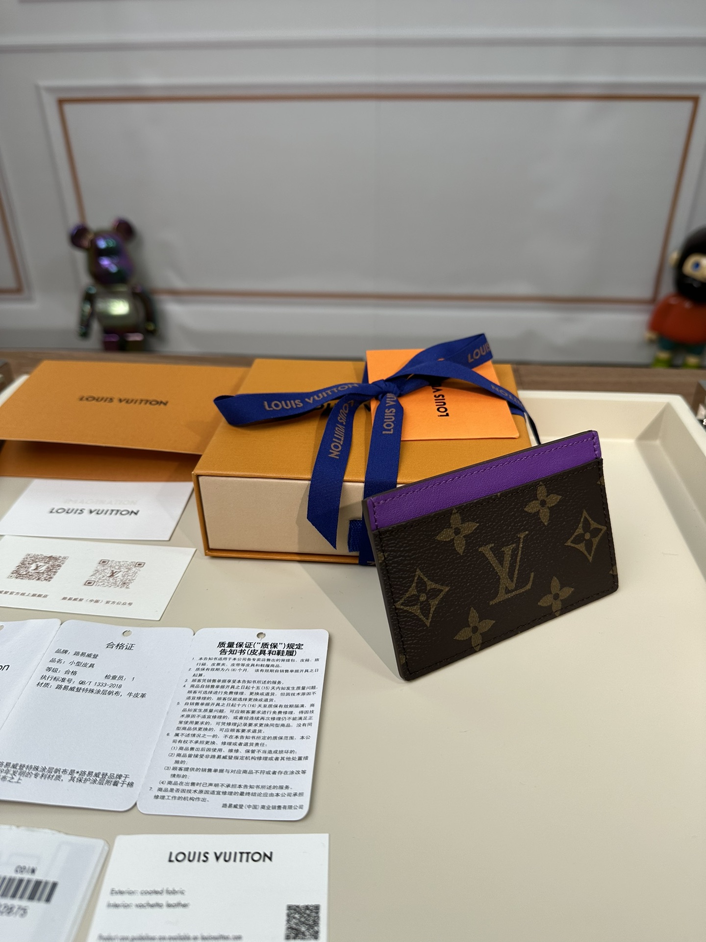 最高級ルイヴィトンスーパーコピー ルイヴィトンカードケースコピー ポルト カルト・サーンプル VIOLET FONCE M82875 モノグラム・マカサー キャンバス - 画像 (8)